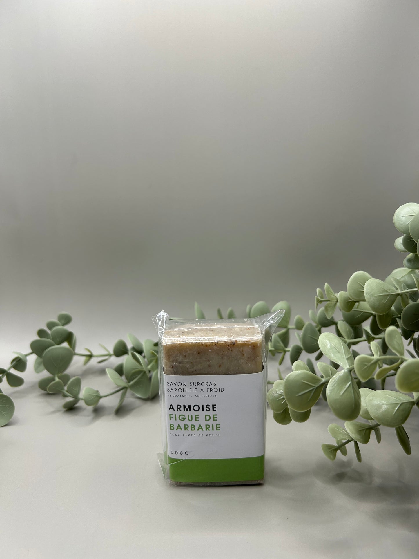 Savon Artisanal Armoise & Figue de Barbarie – Saponifié à Froid | Hydratant & Antirides – 100g | NIYA TIJARA