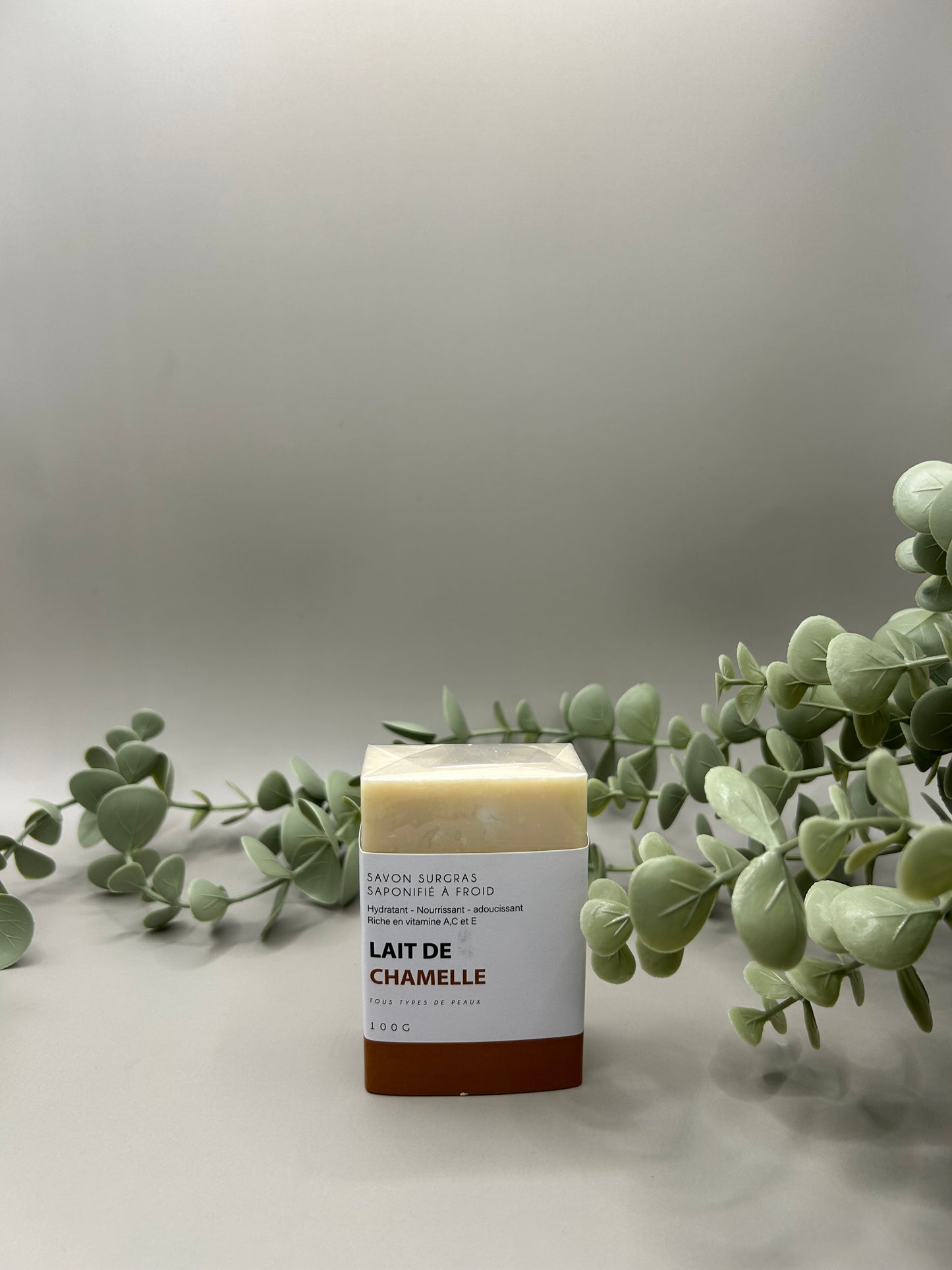 Savon Artisanal au Lait de Chamelle – Saponifié à Froid | Hydratant, Nourrissant & Adoucissant – 100g | NIYA TIJARA